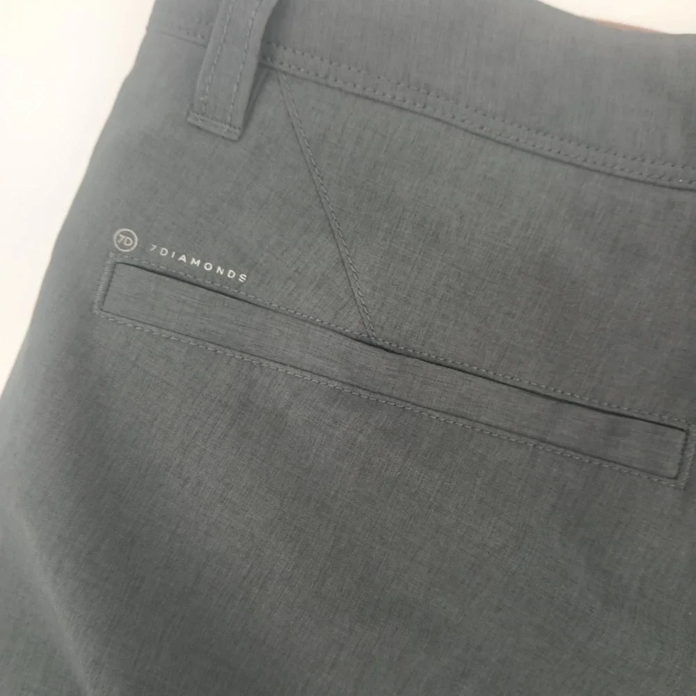 7 Diamonds Aeroplane Performance Shorts Mens Charcoal Gray Golf Activewear 32
